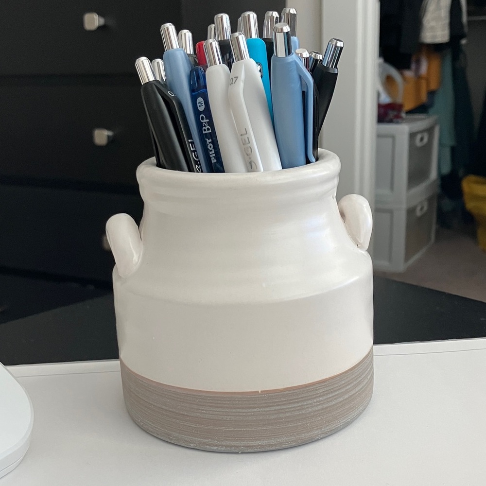 Elegant Cream Vase with gray bottom